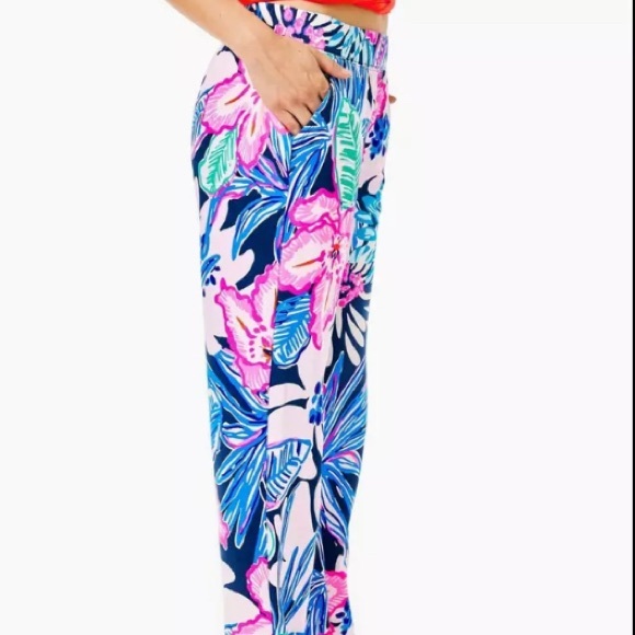 Lilly Pulitzer Pants - Picture 3 of 5